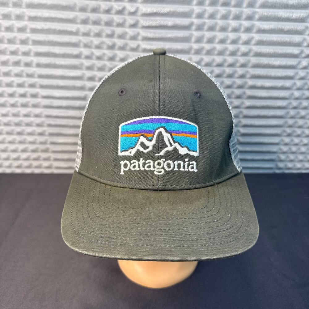 Patagonia Fitz Roy Mountain Logo Trucker Hat Mesh Snapback Cap Gray Green